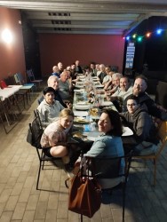 tavolata1.JPG